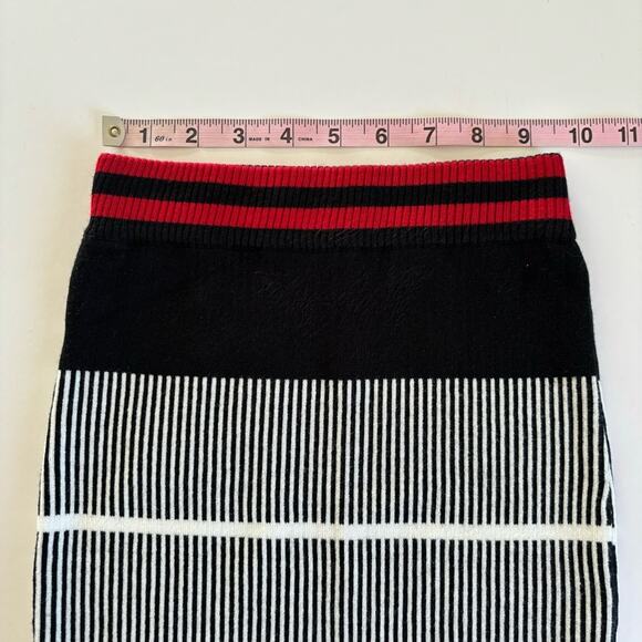 LF Seek The Label Red & Black Striped Bodycon Stretch Pencil Skirt Size XS NWT - Picture 2 of 7